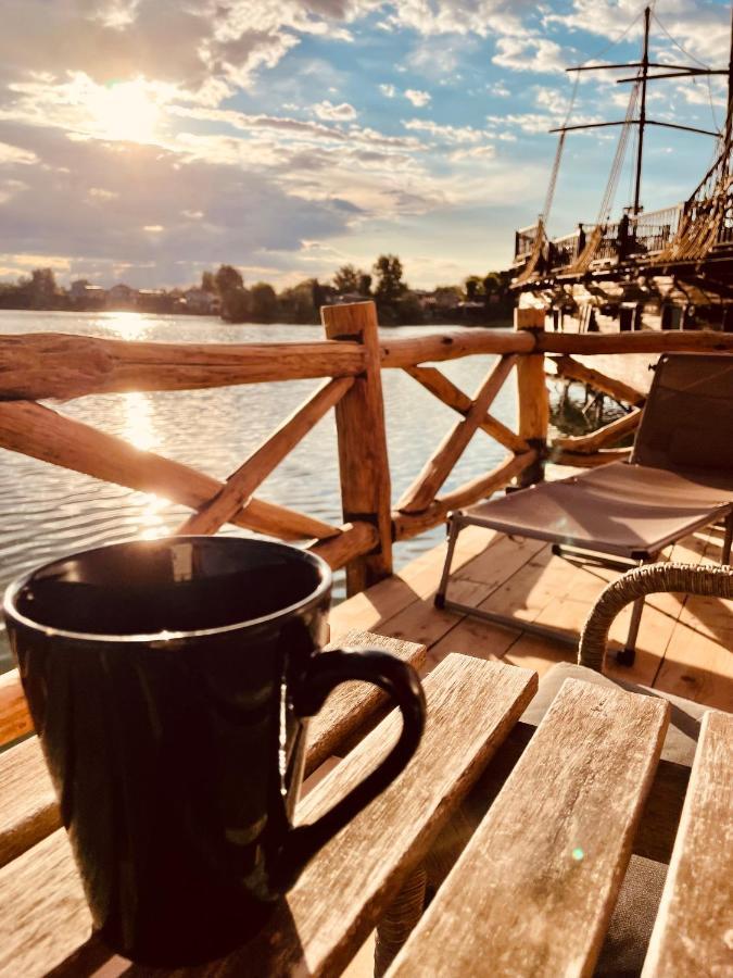 Apartament Bungalov Na Vode - Lobster Senec Zewnętrze zdjęcie